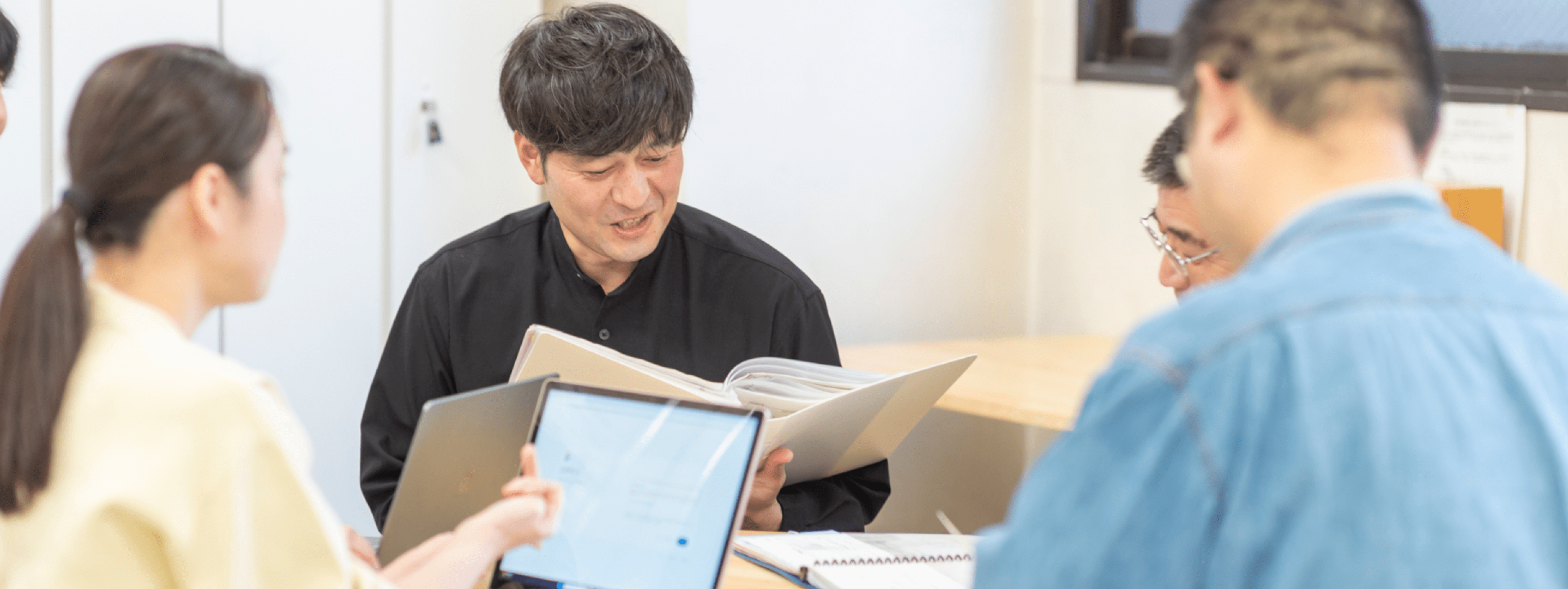 クローバーグループとは
